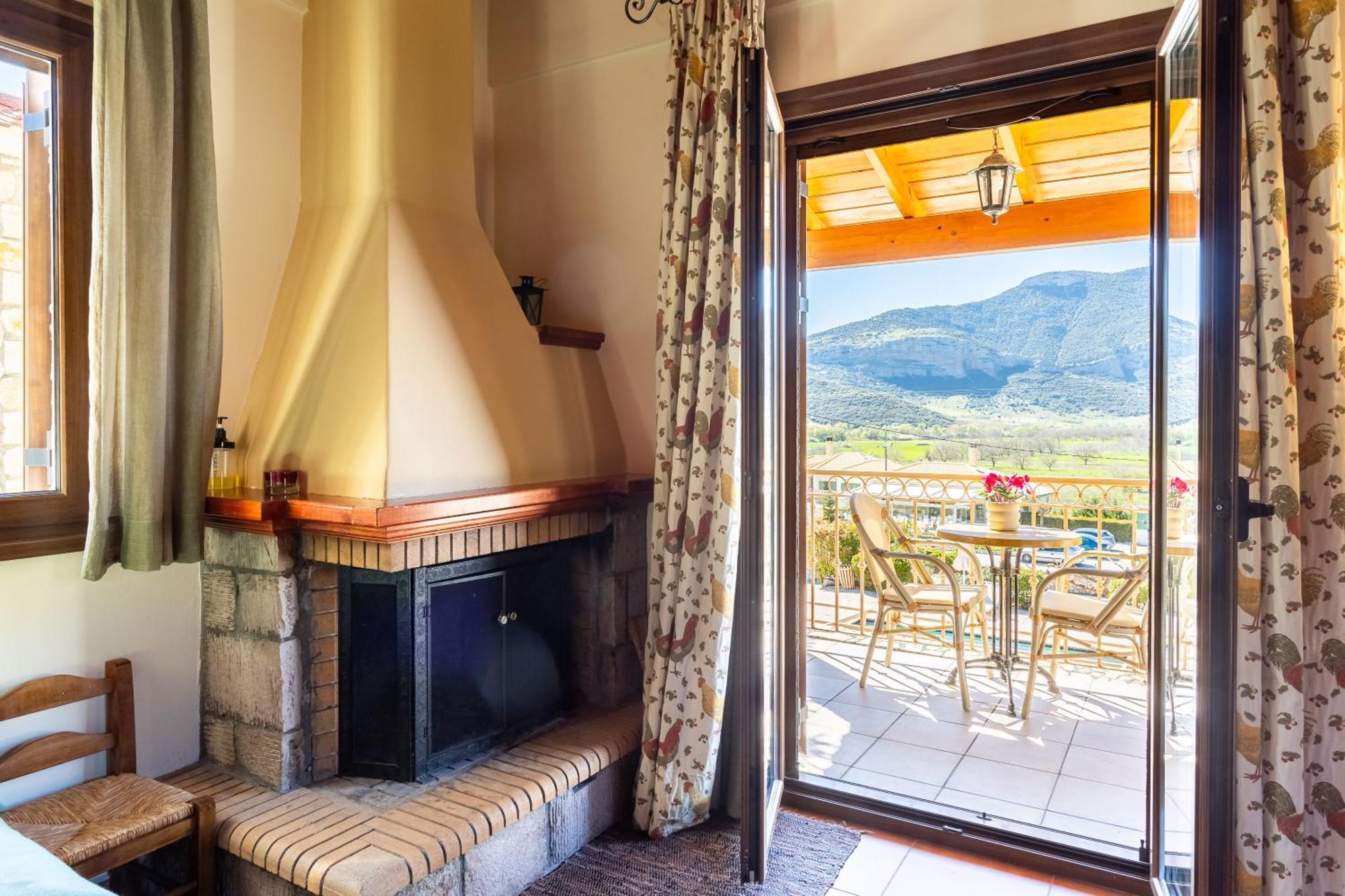 Pleiades Studios All Season Gems - Korinthos Stone Retreats Kalianoi المظهر الخارجي الصورة